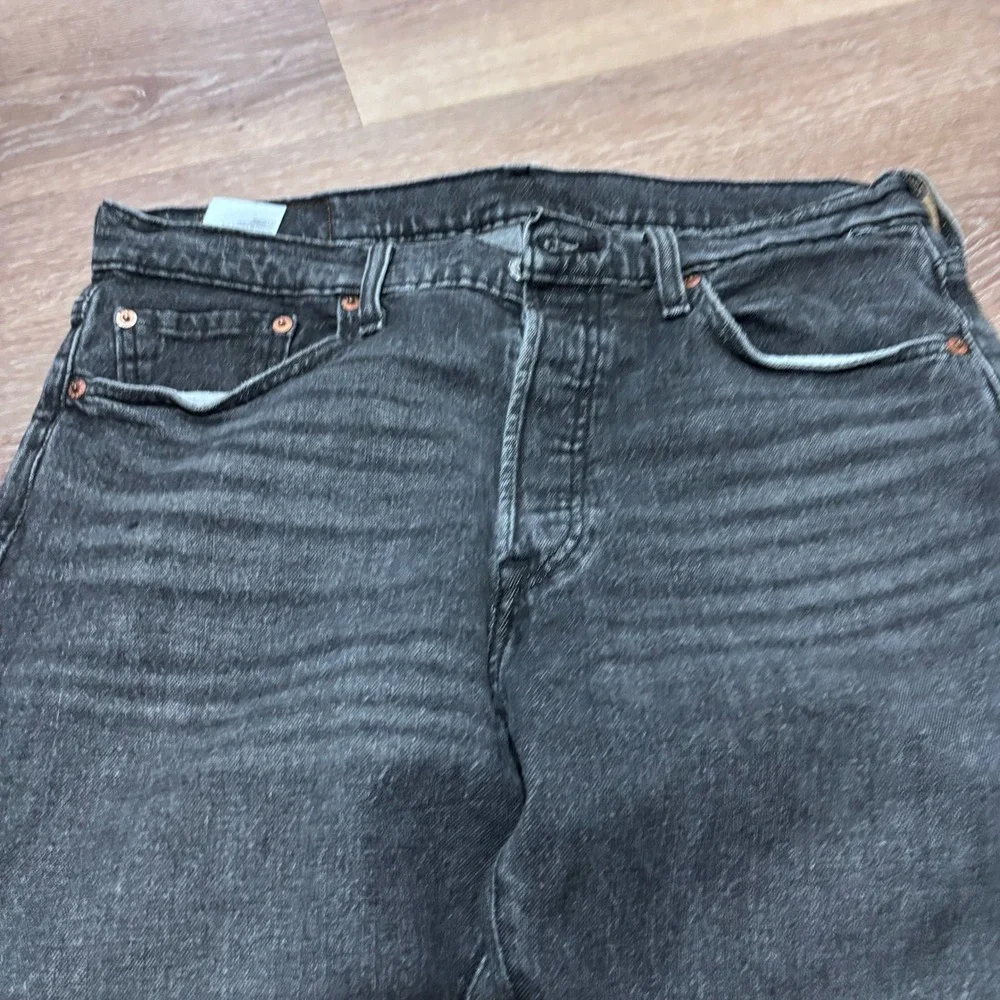 Levis 501 Original Fit Mens Washed Black Straight Leg Denim Jeans 32x29 - Picture 2 of 5